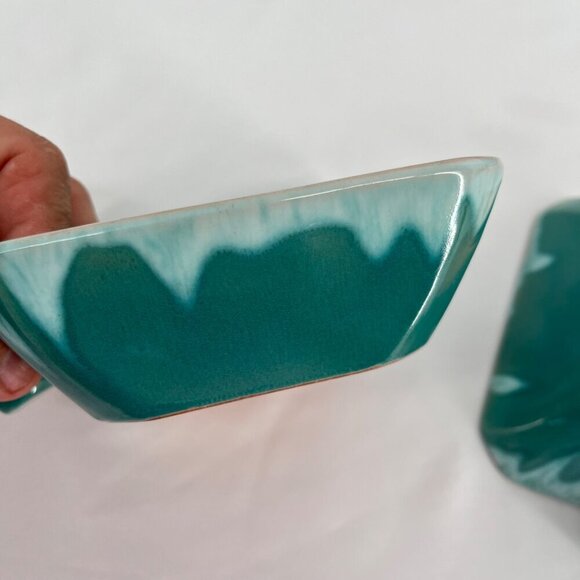 Vintage Turquoise Ceramic Dinnerware Set 6 Pieces Square Plates & Mugs - Picture 5 of 13